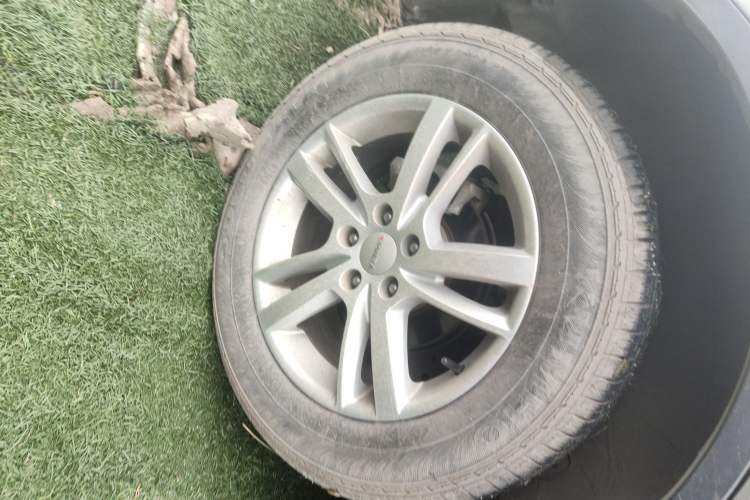 Used Yema T70 2015 Revised 1.8T CVT Elegant Version
