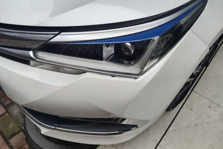 Used Toyota Corolla 2018 Dual-Engine 1.8L E-CVT Smart Edition Left Front Headlight