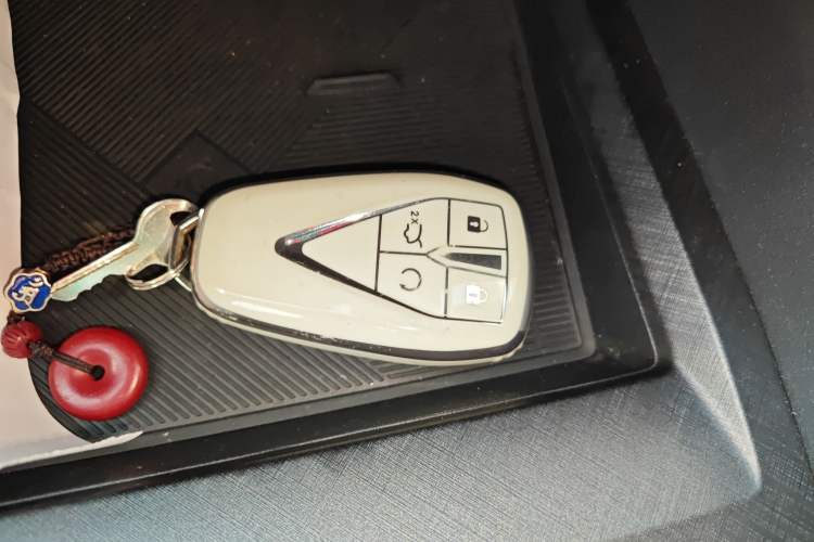 Used CHANGAN UNI-V 2022 1.5T Prestige Version
