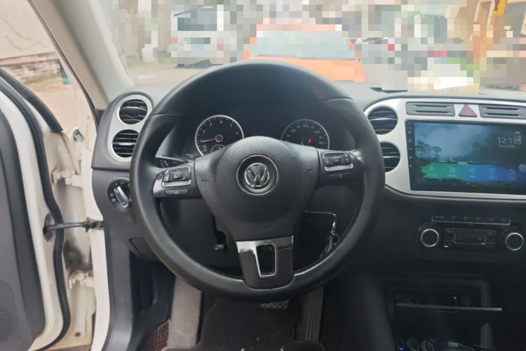 Used Volkswagen Tiguan 2010 1.8 TSI Automatic Two-Wheel Drive Trend Edition Steering Wheel