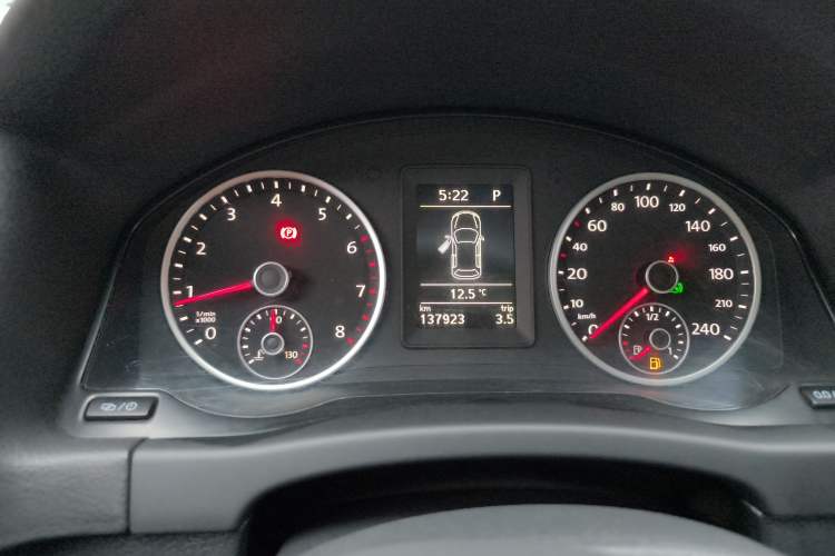 Used Volkswagen Tiguan L 2017 300TSI Automatic Two-Wheel Drive Silk Road Comfort Edition
