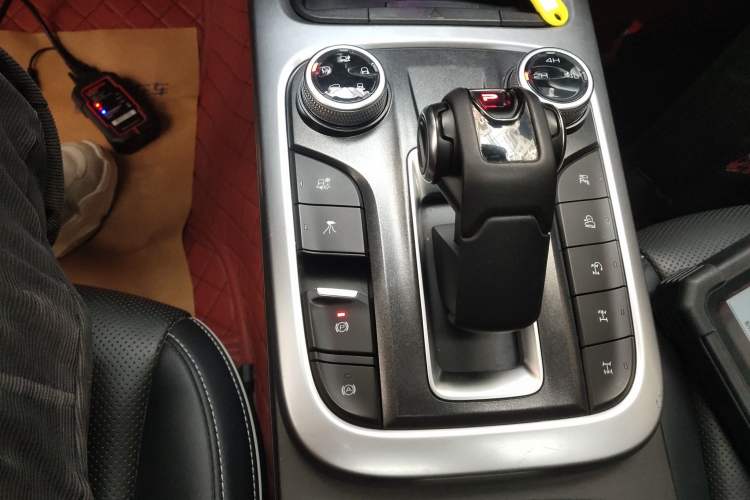 Used Tank 300 2021 Off-Road Edition 2.0T Conqueror Gear Lever