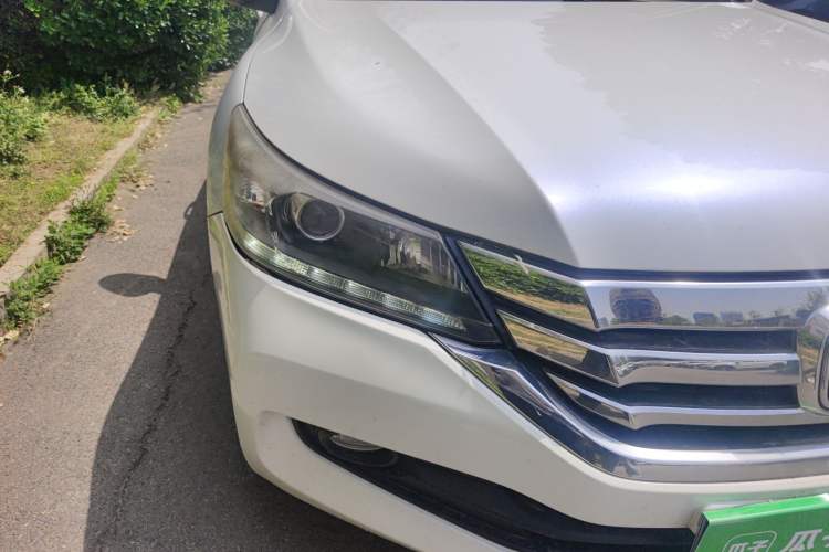 Used Honda Accord 2014 2.0L EX Luxury Edition Right Front Headlight