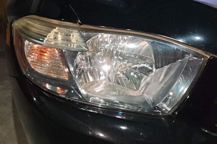 Used Toyota Highlander 2009 2.7L Two-Wheel Drive 7-Seater Luxury Navigation Edition
