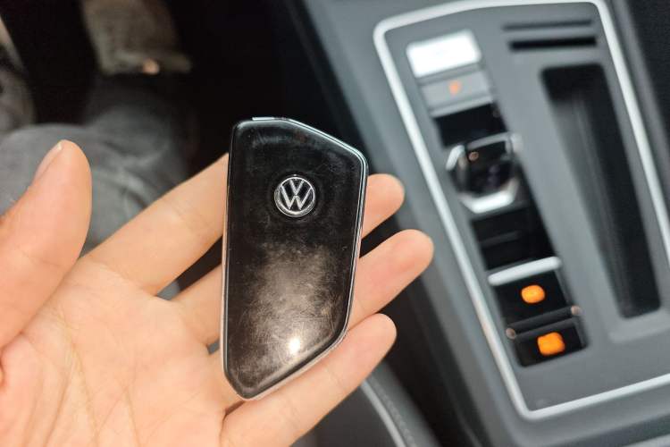 Used Volkswagen Golf 2023 Facelift 280TSI DSG R-Line Lite Vehicle Key