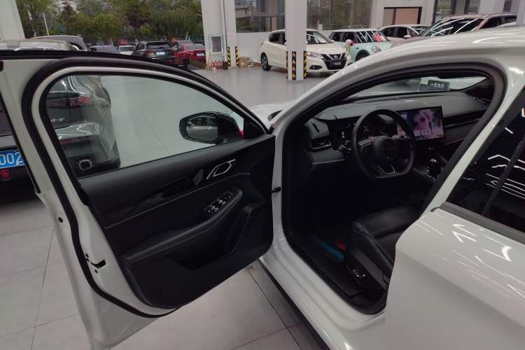 Used Lynk & Co 03 2023 1.5TD DCT JingPro Driver Seat