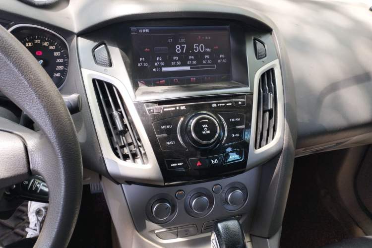 Used Ford Focus 2012 Sedan 1.6L Automatic Comfort Model