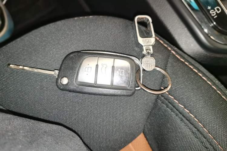 Used JAC Refine S3 2014 1.5L CVT Luxury Version