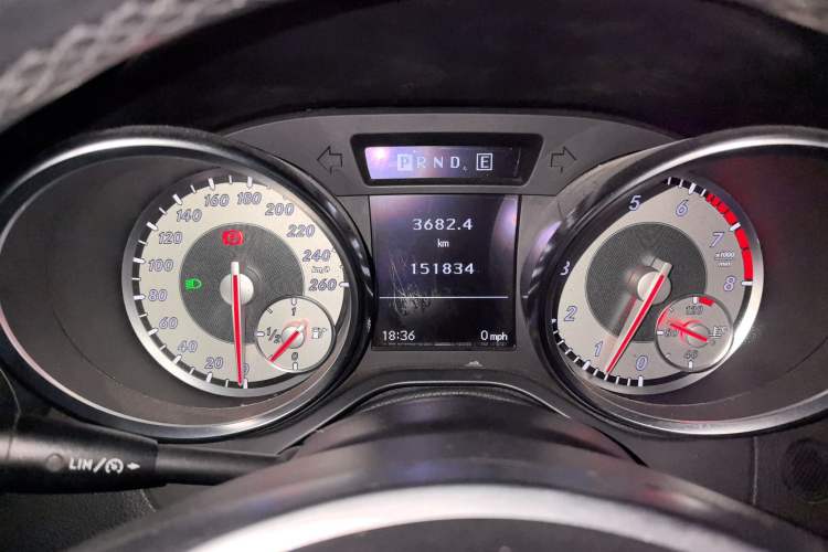 Used Mercedes-Benz SLK-Class 2011 SLK 200 Fashion Model
