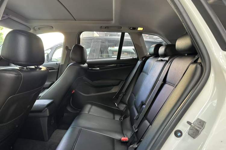 Used BMW X1 2015 sDrive18i Fashion Upgrade Edition