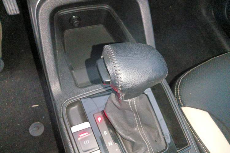 Used Qoros 5 2018 1.6T Automatic Leading Model
