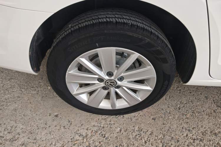 Used Volkswagen Jetta 2015 1.6L Manual Comfort Model
