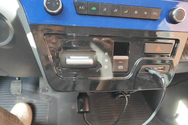 Used Dongfeng Yufeng EM27 2024 EM27L Henan Lidong 41.472 kWh
