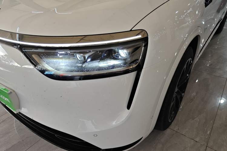 Used Hima AITO M8 2025 Extended-Range Max+ Version 53.4 kWh 5-Seater Edition
