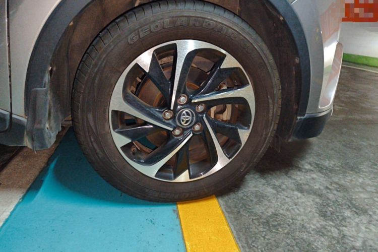 Used Toyota IZOA 2020 2.0L Yichi Version