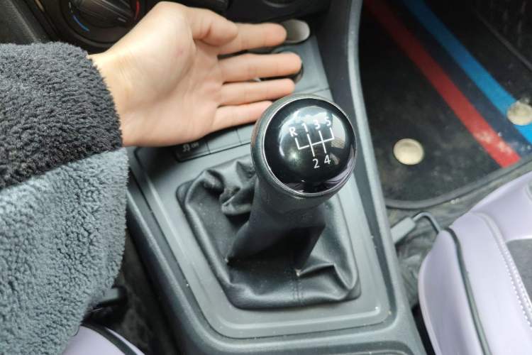 Used Volkswagen Gran Lavida 2015 1.6L Manual Fashion Edition