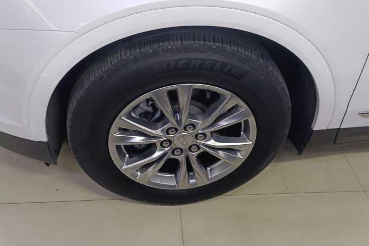 Used Cadillac XT5 2021 28T Luxury Model