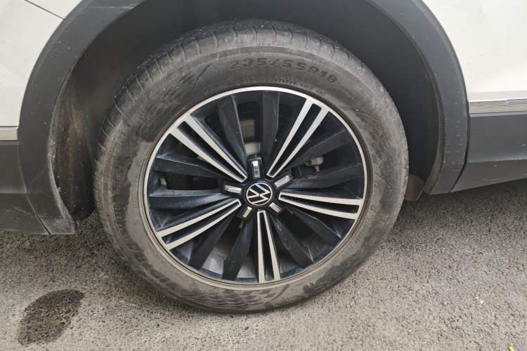 Used Volkswagen Tiguan L 2021 330TSI Automatic Two-Wheel Drive Smart Edition
