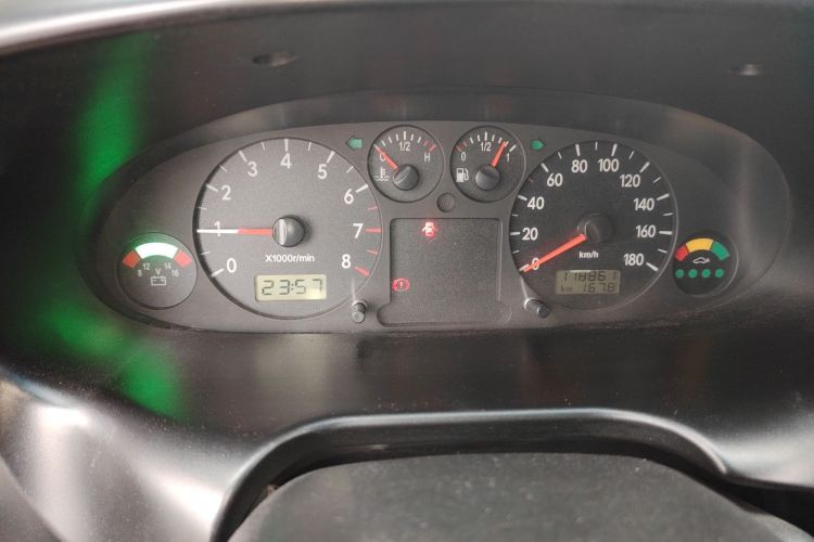 Used JAC Refine 2015 2.0L Shuttle Gasoline Long-Wheelbase Standard Version HFC4GA3-3D