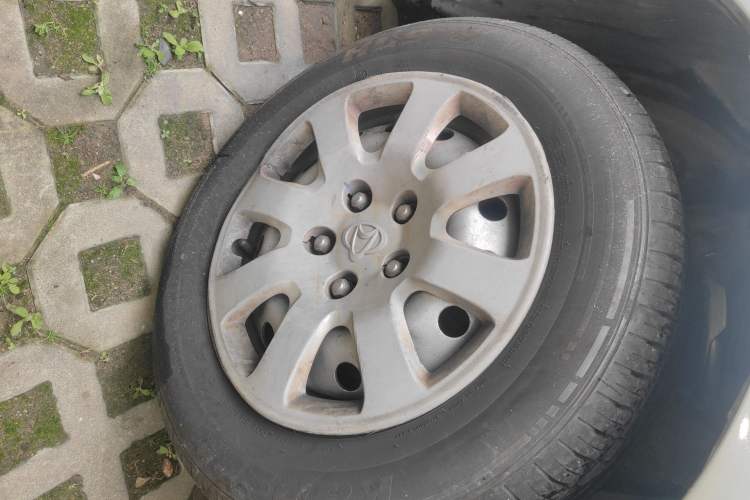 Used CHANGAN KAICHENG Ruixing S50 2017 S50V 1.5L Manual Logistics Version I China V Standard Right Front Wheel Hub