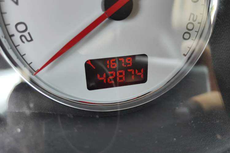 Used Peugeot 307 2013 1.6L Manual CROSS