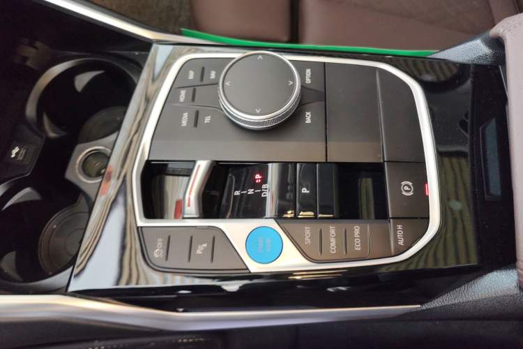 Used BMW i3 2024 eDrive 35 L
