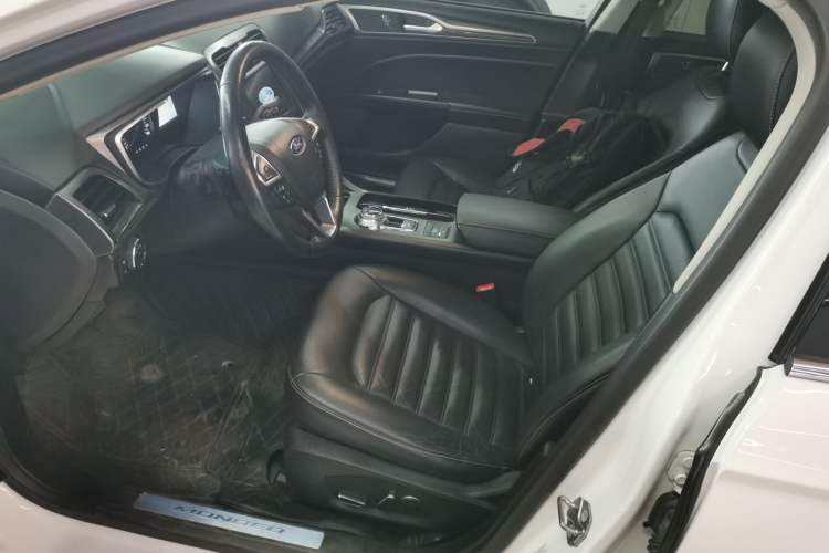 Used Ford Mondeo 2017 EcoBoost 180 Luxury Model Left Front Seat