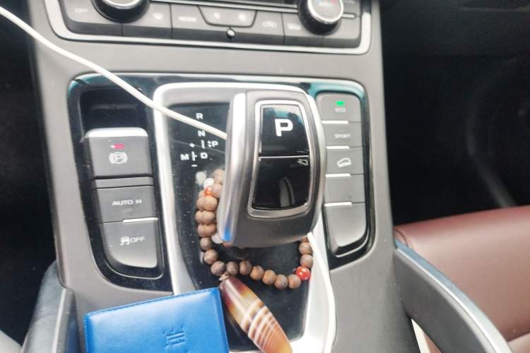 Used Geely Auto Emgrand X7 Sport 2022 1.8TD DCT Zhiya Trim