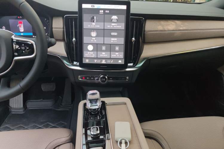 Used Volvo S90 2026 B5 Zhiya Luxury Edition