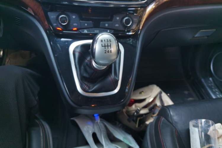 Used Haval H6 2014 Sport Version 1.5T Manual Two-Wheel Drive Elite Edition
