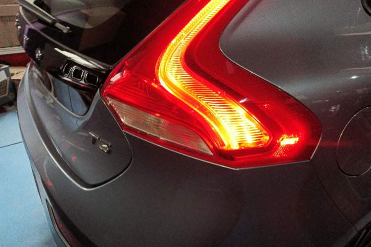 Used Volvo V40 2018 T3 Zhiyi Edition Right Rear Taillight