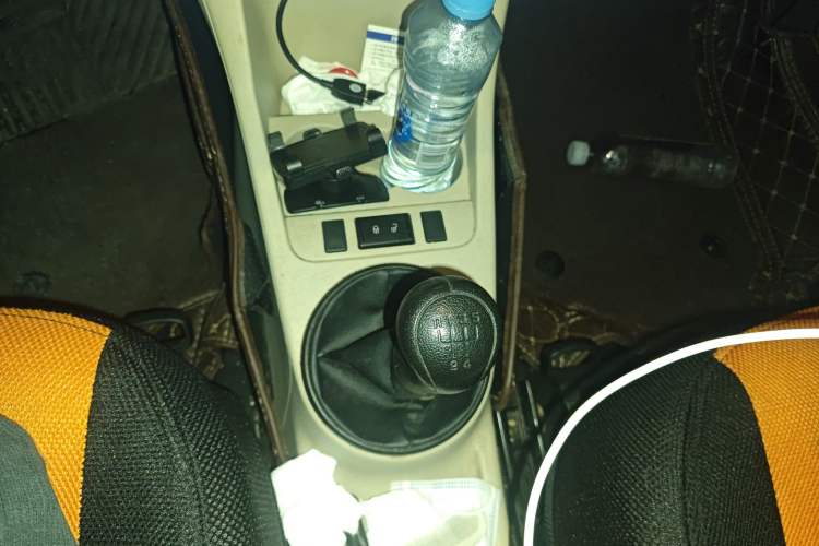 Used Skoda Fabia 2012 1.4L Manual Crystal Edition Gear Lever