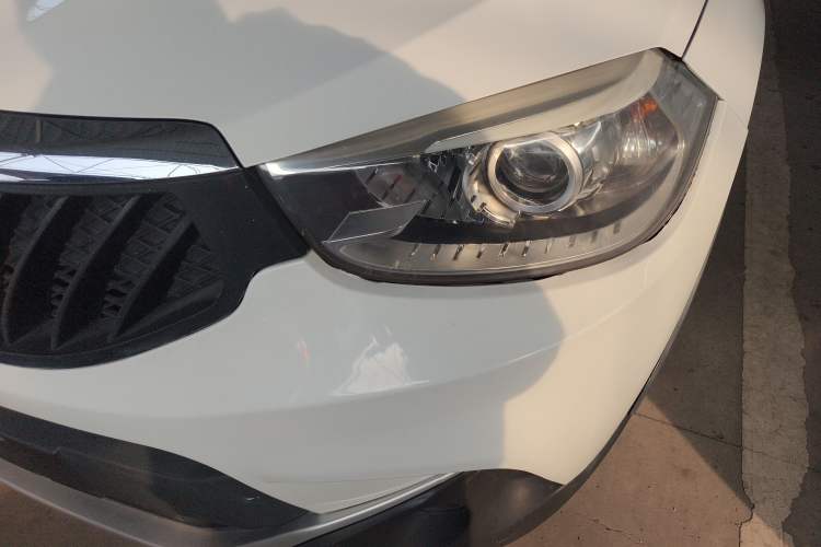 Used Brilliance V3 2015 1.5L Automatic Smart Version
