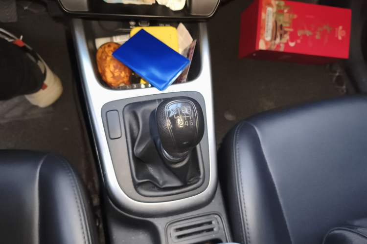 Used Kia KX3 2017 1.6L Manual Aofeng Edition Gear Lever