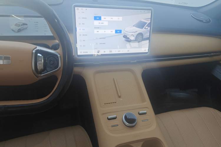 Used Geely Galaxy Galaxy Xingjian 7 EM-i 2025 120km Flagship Edition
