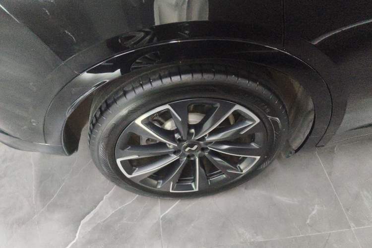 Used ONVO L60 2024 60 kWh Rear-Drive Version Right Rear Wheel Hub