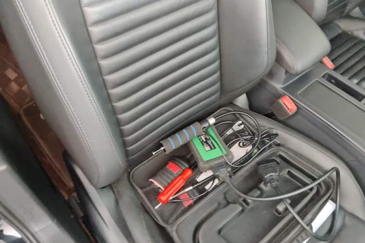 Used Volkswagen Magotan 2018 Facelift 330TSI DSG Luxury Model Right Front Seat