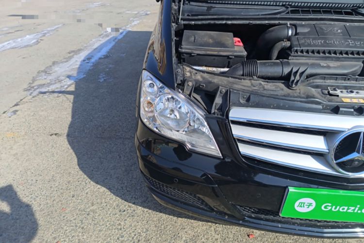 Used Mercedes-Benz Viano 2013 3.0L Hospitality Edition
