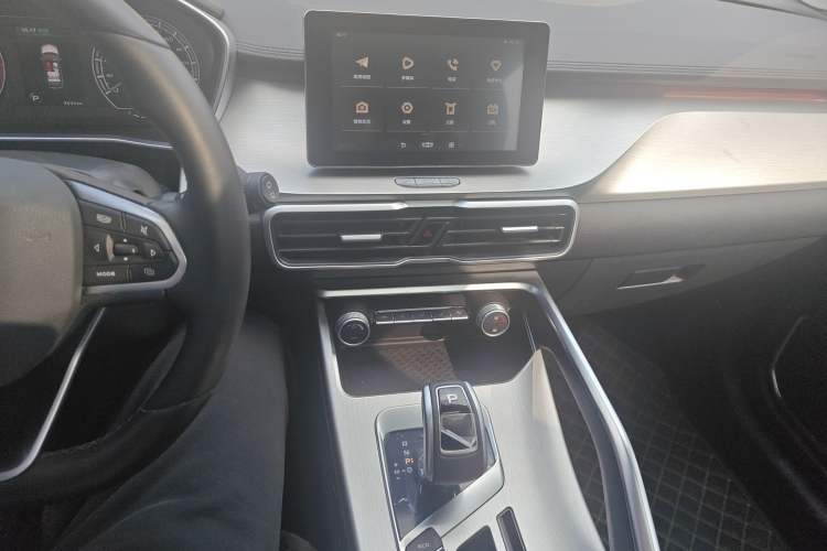 Used Geely Auto Coolray 2020 Facelift 240T DCT Hunter
