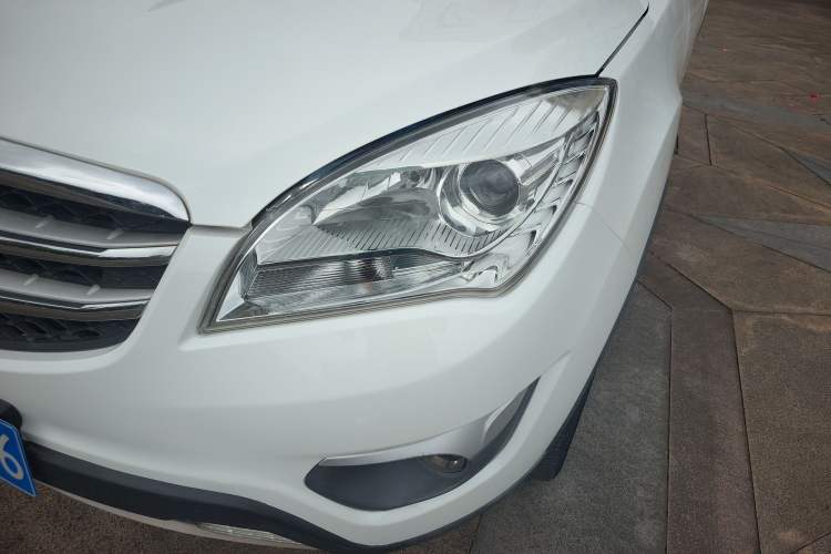 Used CHANGAN CS35 2016 1.6L Manual Luxury Model China V Standard Left Front Headlight