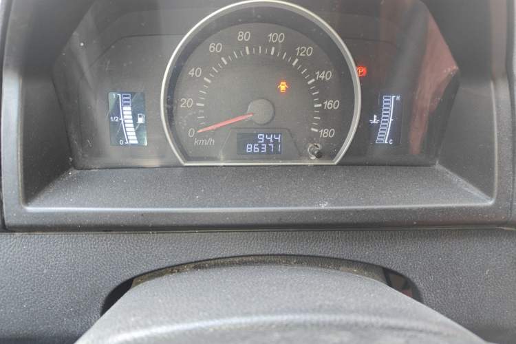 Used FAW Jiabao V75 2015 1.0L Standard Version DAM10AR