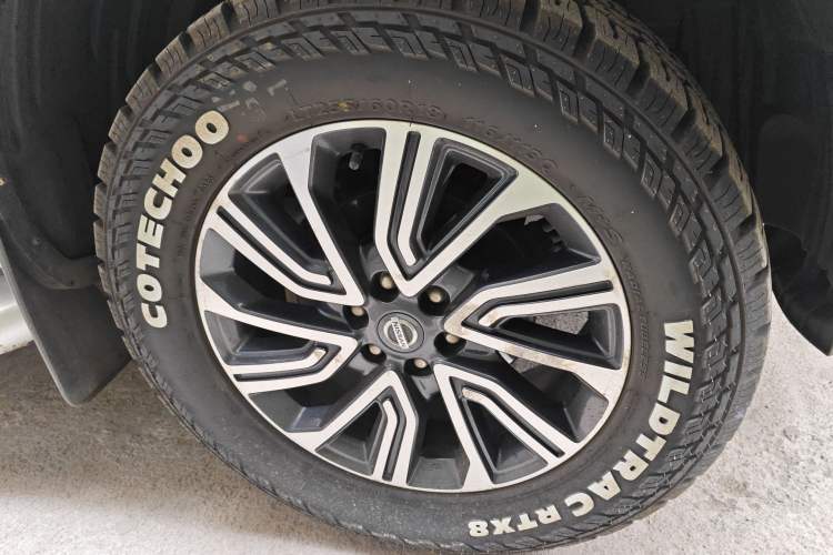 Used Nissan Terra 2018 2.5L Automatic 2WD Luxury Edition