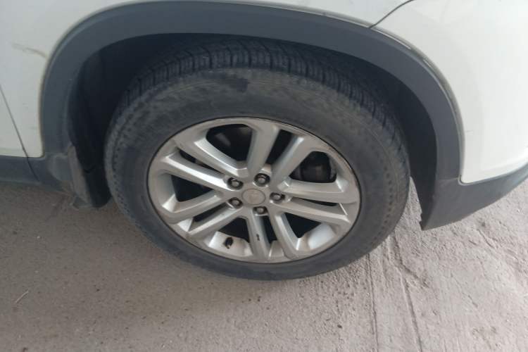 Used Chevrolet Trax 2016 1.4T Manual Two-Wheel Drive Comfort Version with Sunroof