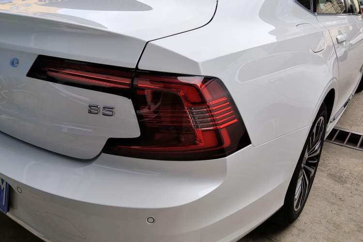 Used Volvo S90 2024 B5 Zhiyi Luxury Edition