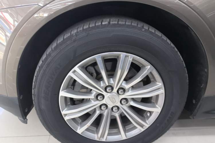 Used Cadillac XT5 2016 25T Luxury Model