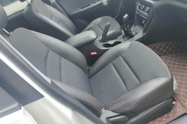 Used Chery Tiggo 3 2016 1.6L Manual ZhiShang Edition Right Front Seat