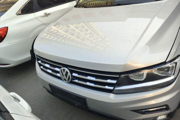 Used Volkswagen Tiguan L 2019 330TSI Automatic Two-Wheel Drive Smart Luxury Version China V Emission Standard