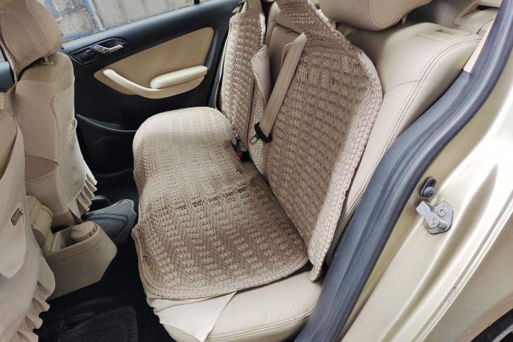 Used Volkswagen Lavida 2011 1.6L Manual - Premium Edition Left Rear Seat