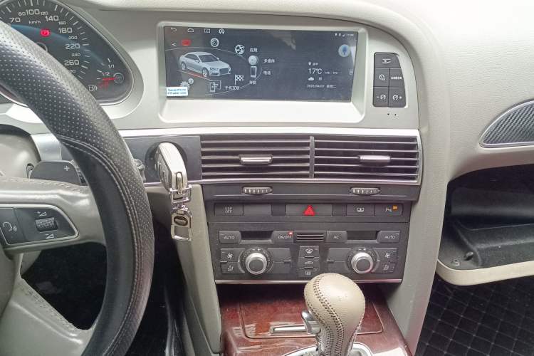 Used Audi A6L 2011 2.0 TFSI automatic Comfort trim Audio And AC Panel