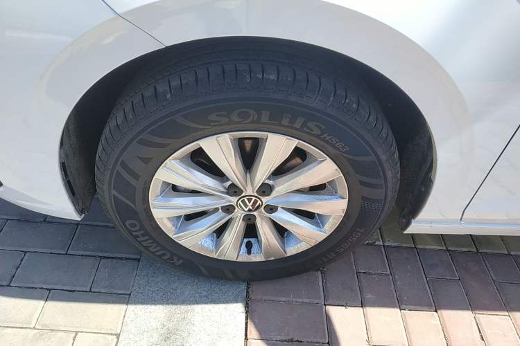 Used Volkswagen Lavida 2023 New Sharp 1.5L Automatic Excellent New Edition Left Front Wheel Hub